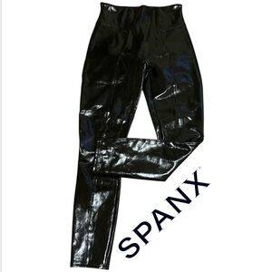 SPANX Faux Patent Leather Leggings Pants